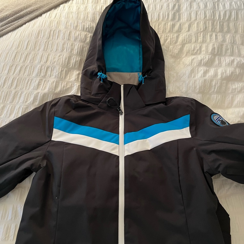 Gosu Ski Set! Brand new never worn! Size M top and bottom